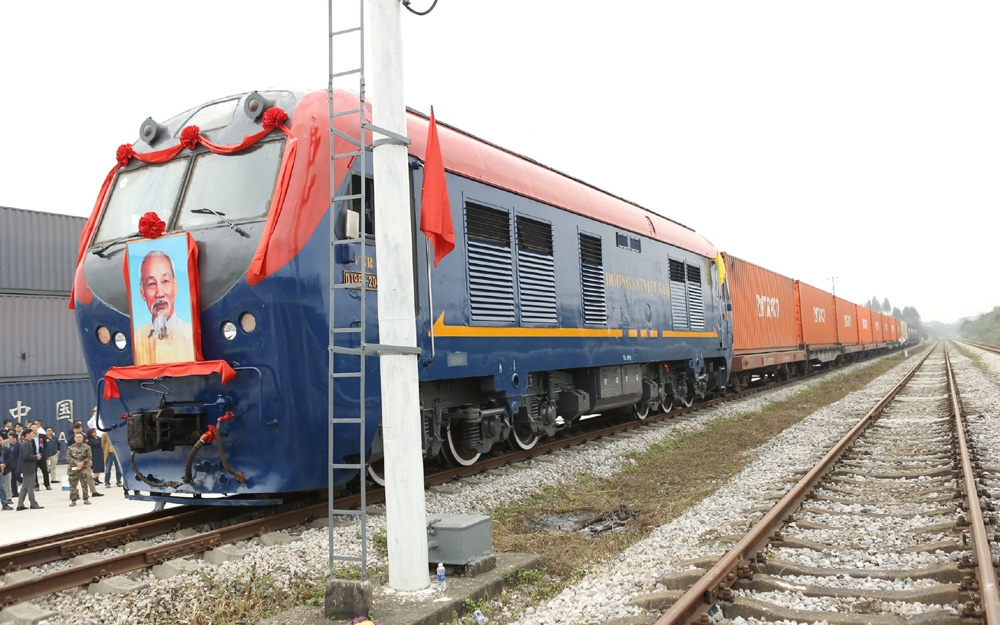 Int’l rail freight transportation service inaugurated in Vietnam